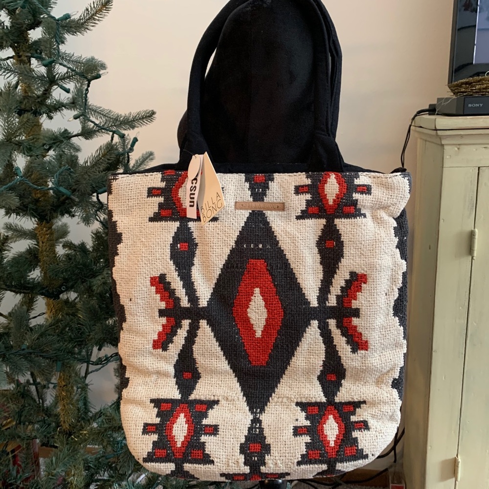 NWT Billabong Large Woven Tote